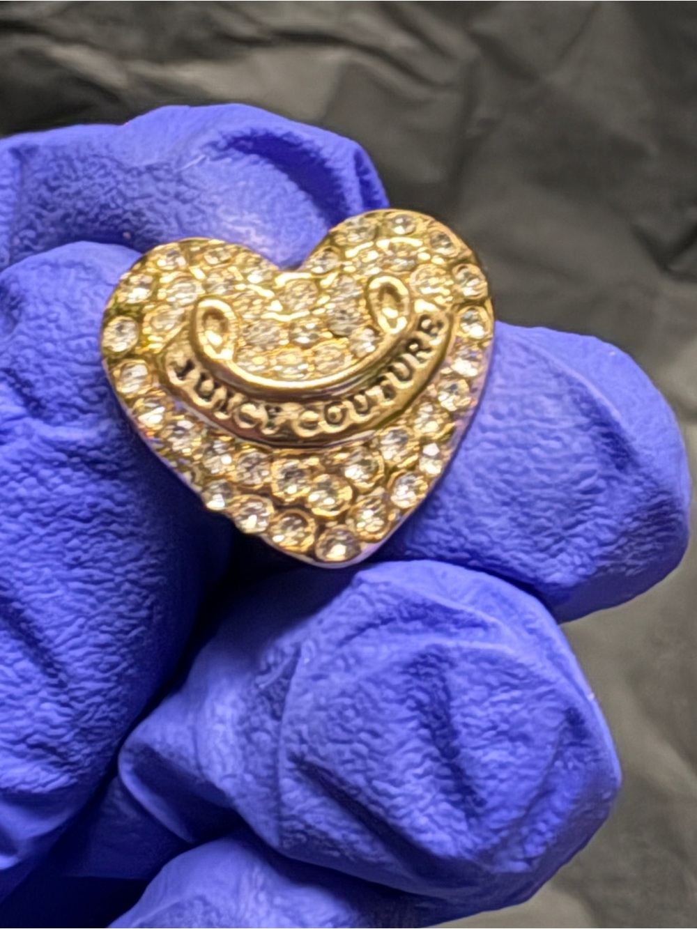 Juicy Couture Heart Earrings Gold Banner Banner Pavé and Gothic Logo